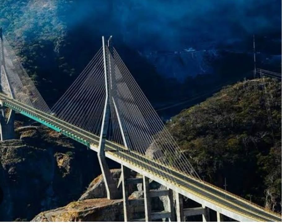 Investigador de la UAS trabaja en metodología para estimar la fuerza de tensión en cables de puentes atirantados Investigador de la UAS trabaja en metodología para estimar la fuerza de tensión en cables de puentes atirantados