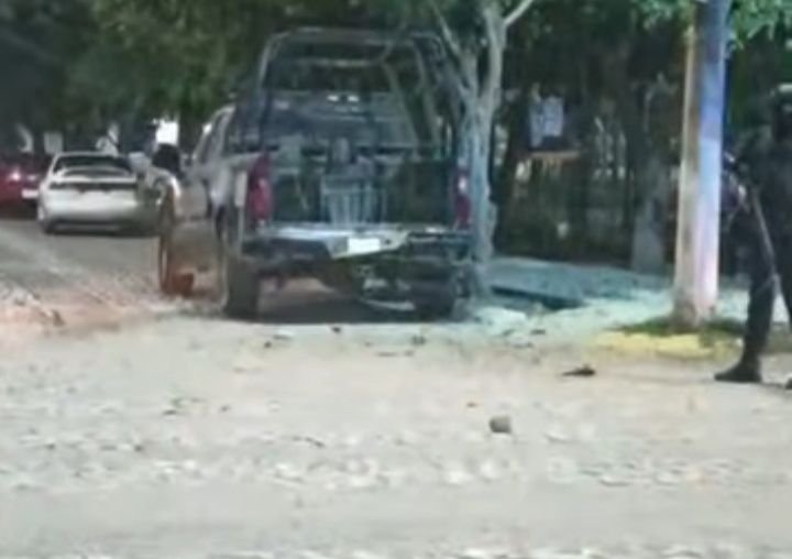 AVIENTAN UNA GRANADA A CASETA DE POLICÍA EN MAZATLÁN