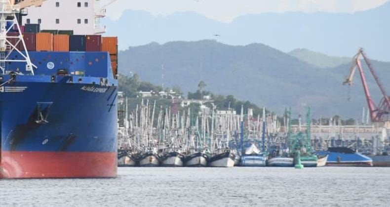 Pocos barcos han realizado pruebas de maquinas en el canal de navegación