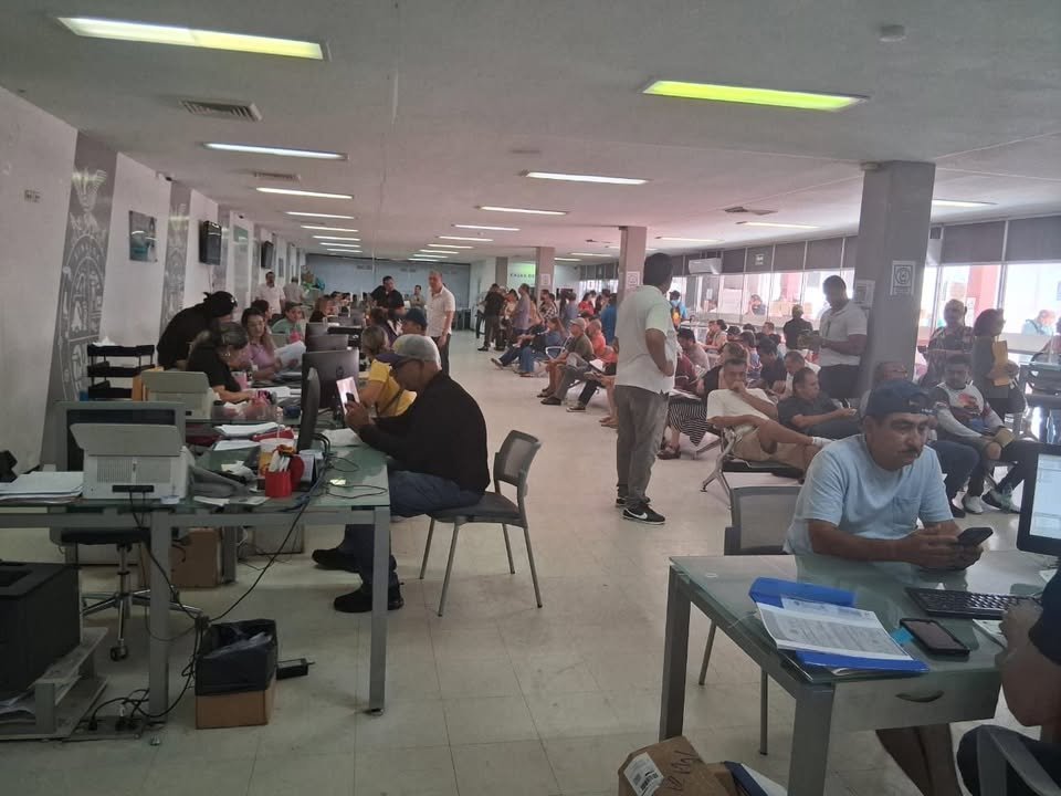 Mazateco aprovechan últimos días de descuentos en Recaudación de Rentas, atienden hasta 400 personas al día