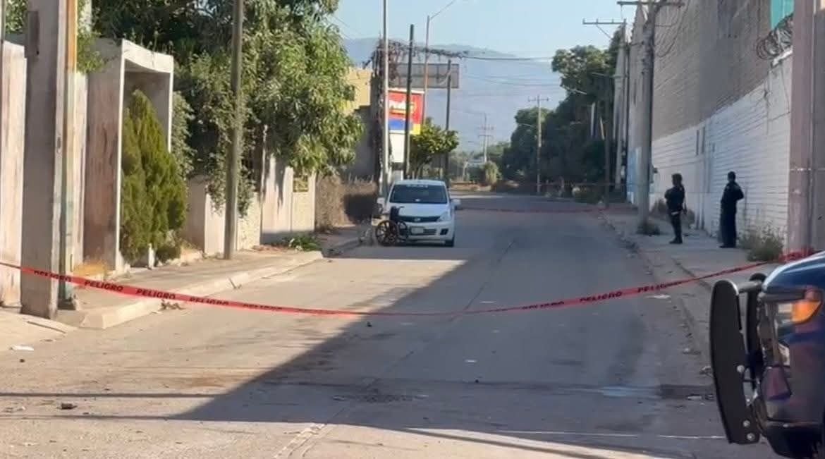 Un taxista y un adulto mayor que rentaba lavadoras, son las víctimas colaterales del enfrentamiento armado en Escuinapa 🚨🚨
