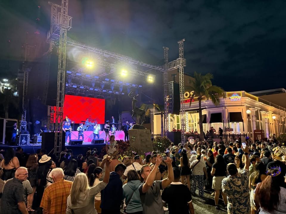 Photos from FG Noticias's post Photos from FG Noticias's post