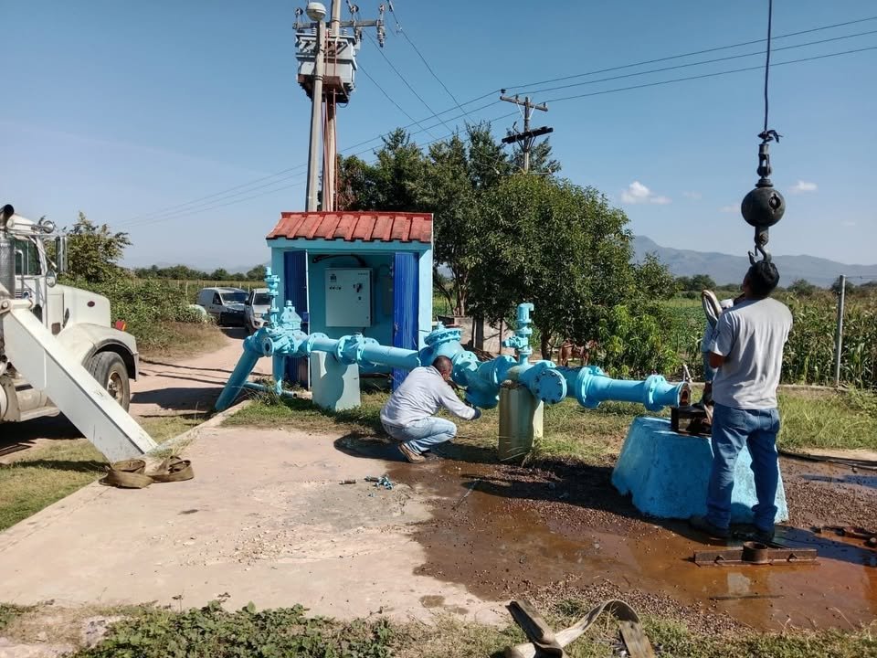 Dan mantenimiento preventivo a sistemas de rebombeo y pozos de captación en zona rural de Mazatlán Dan mantenimiento preventivo a sistemas de rebombeo y pozos de captación en zona rural de Mazatlán