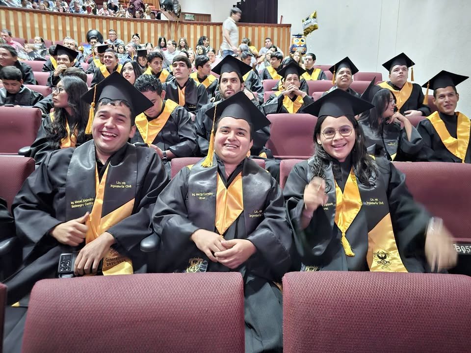 Photos from FG Noticias's post