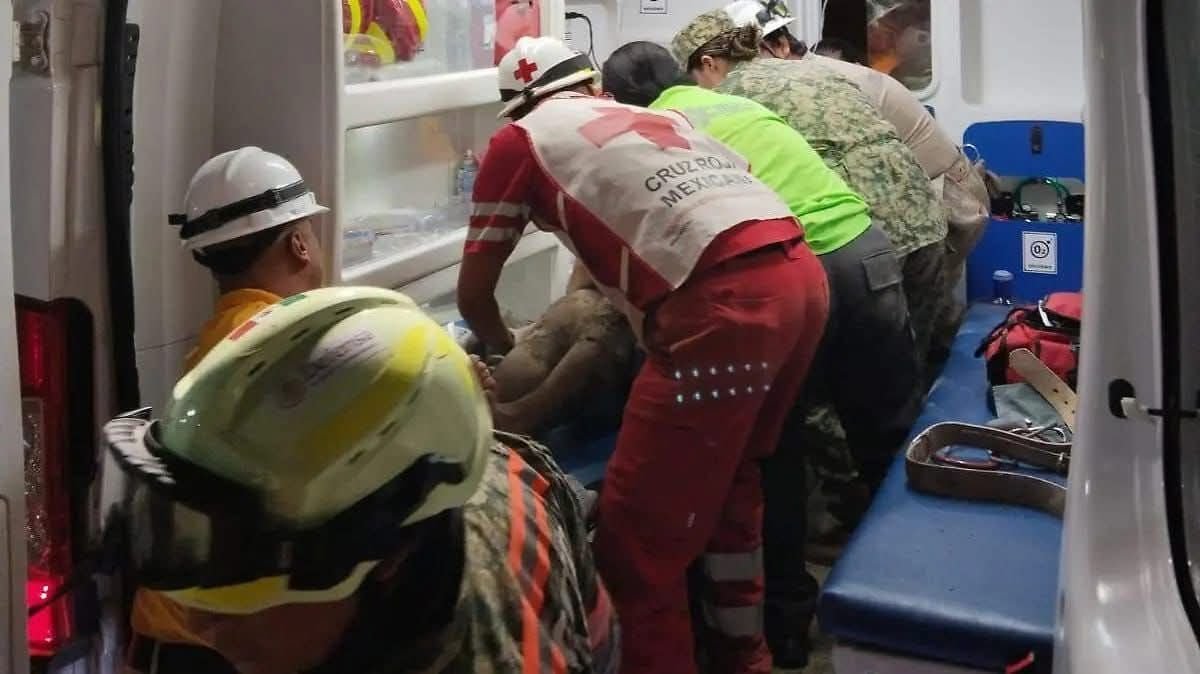 Reporta Secretaría de Salud alta médica de minero rescatado en Rosario