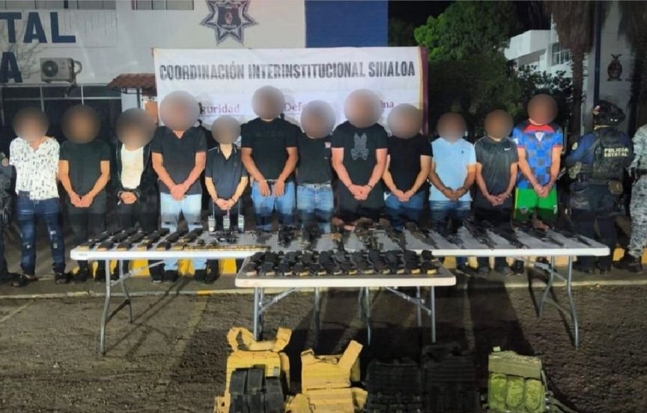 CAEN 12 SICARIOS TRAS CERCO MILITAR EN HOTEL DE ROSARIO; ASEGURAN ARSENAL DE GUERRA