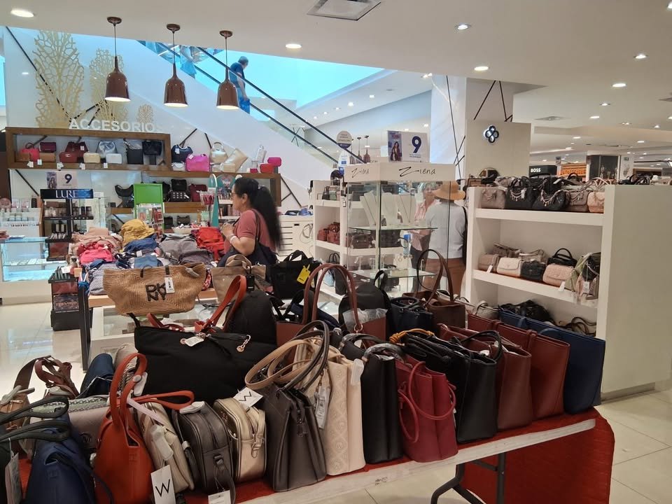 Sin repuntar las ventas en comercios de Mazatlán por el Día de las Madres Sin repuntar las ventas en comercios de Mazatlán por el Día de las Madres